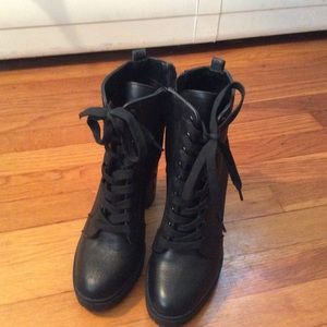 Steve Madden Laurie Platform Black Boots